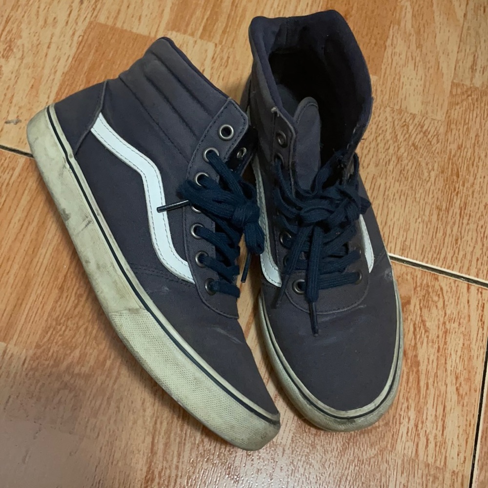 Vans Off the Wall Mid Top Sneakers